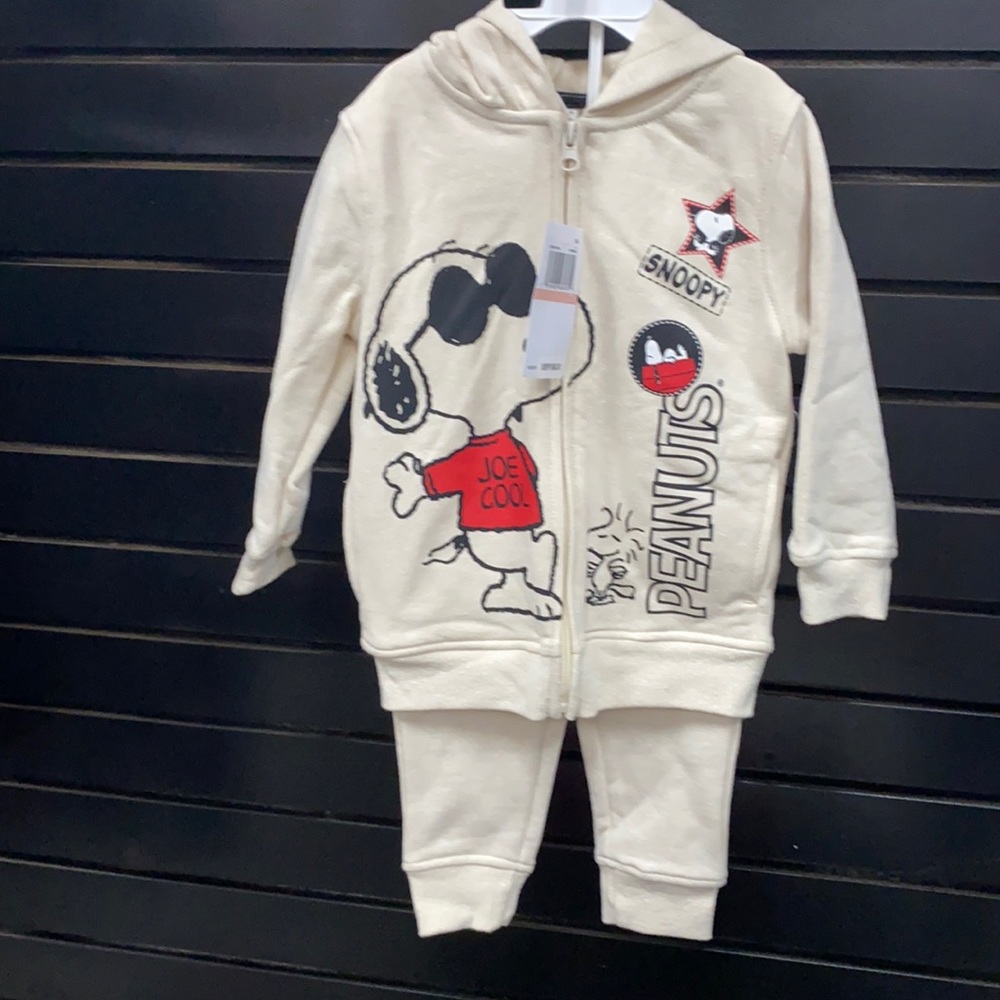 Snoopy From Peanuts 2-Piece set